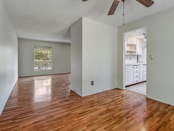 5th image of 15208 NE 7th Pl