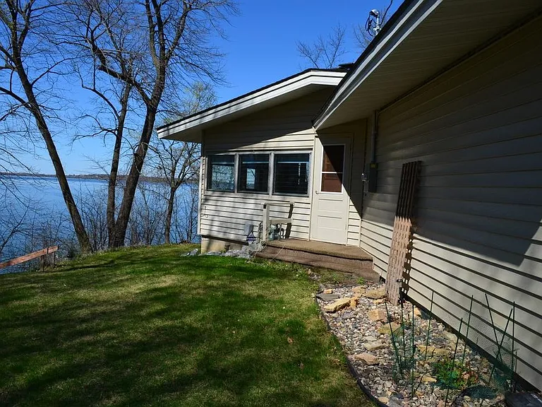 760 Old Beach Ln — Photo 11