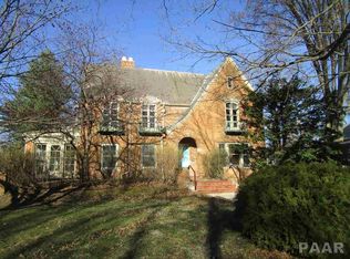 22 S Avenue D, Canton, IL 61520