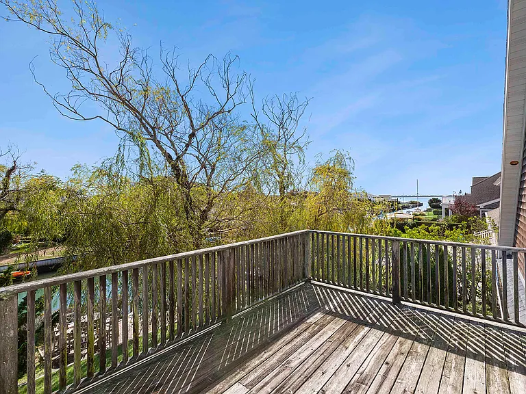 23 Whiting Rd — Photo 15