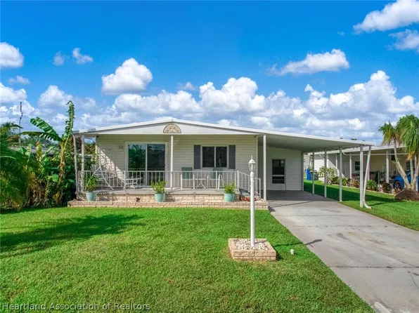2024 E Robin Ave, Sebring, FL 33870