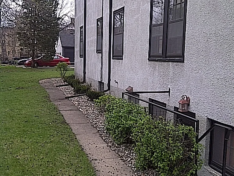 520 5th St SE — Photo 6