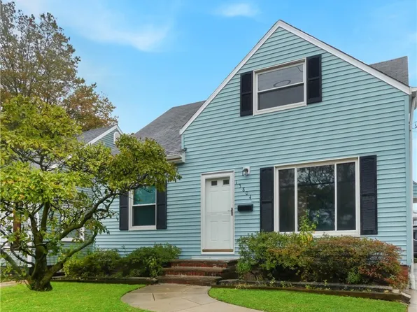 13804 Rockside Rd, Garfield Heights, OH 44125