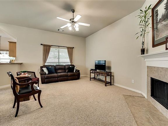 4th image of 8104 Juliette Dr