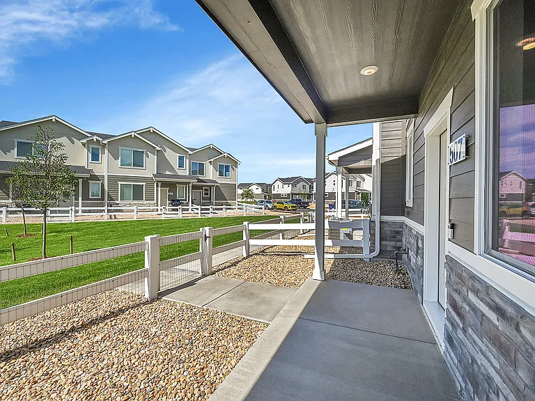 507 Condor Way — Photo 2
