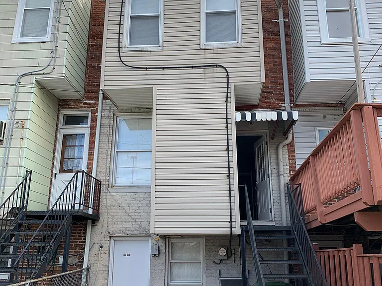 4108 Falls Rd — Photo 16