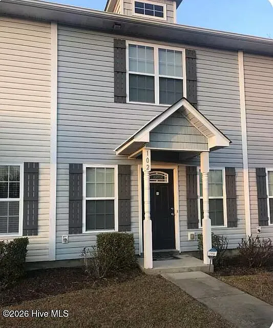 102 Parrot Landing Dr