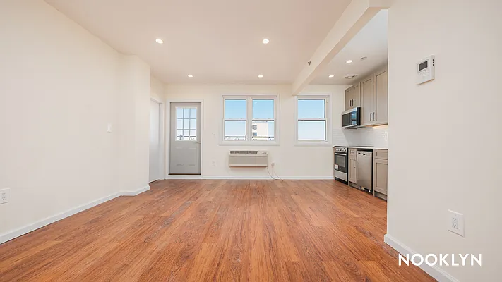 Rented by Nooklyn NYC LLC | media 14