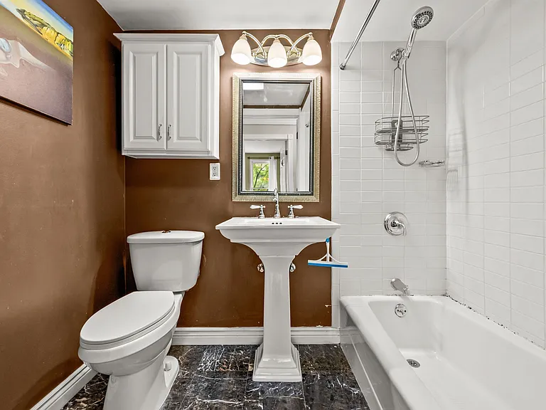 180 Washington St #5 — Photo 10