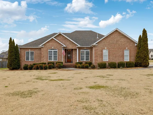 302 Settlers Trce, Tullahoma, TN 37388