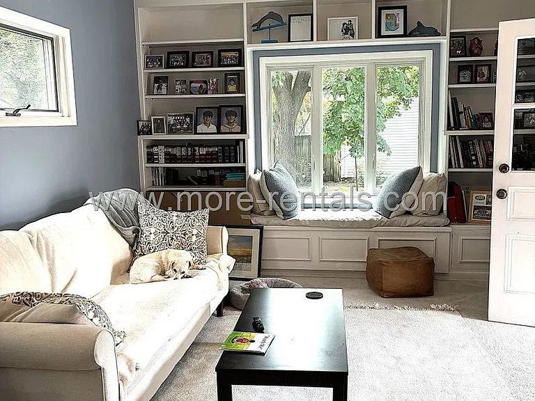 2481 Powell Ave — Photo 10