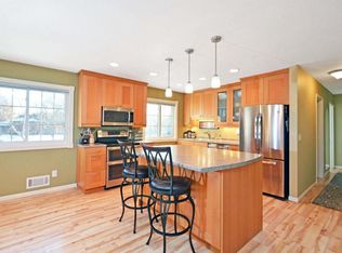 1796 Silver Bell Cir, Eagan, MN 55122