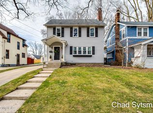 1339 Calvin Ave SE, Grand Rapids, MI