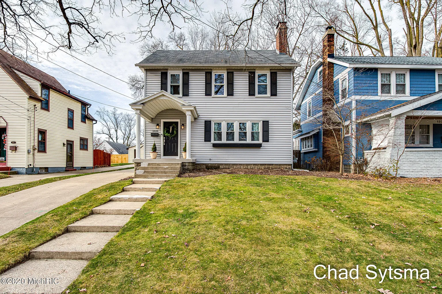 1339 Calvin Ave SE photo 1