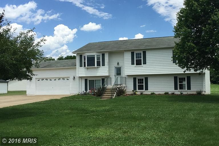 1st image of 10907 Blake Ln
