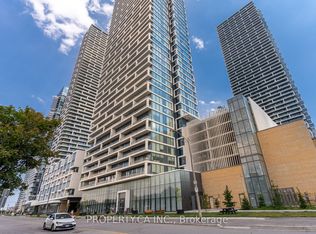 898 Portage Pkwy #1602, Vaughan, ON L4K0J6