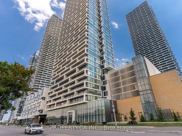 898 Portage Pkwy, Vaughan, ON