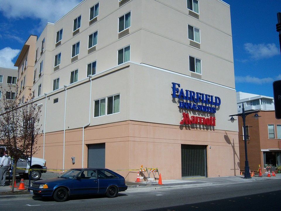 2nd image of 242 Burwell St