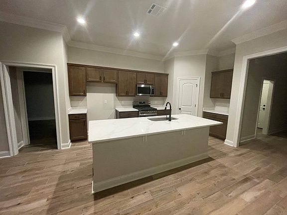 2nd image of 127 Adley Ave