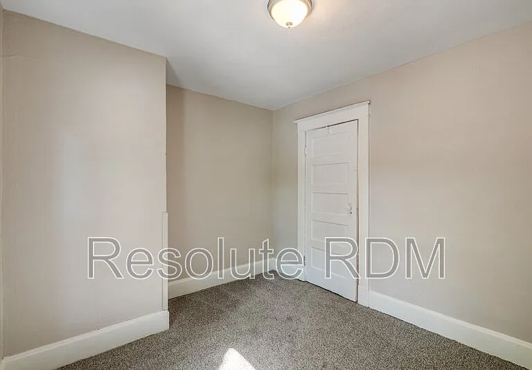 1312 N Dearborn St — Photo 16