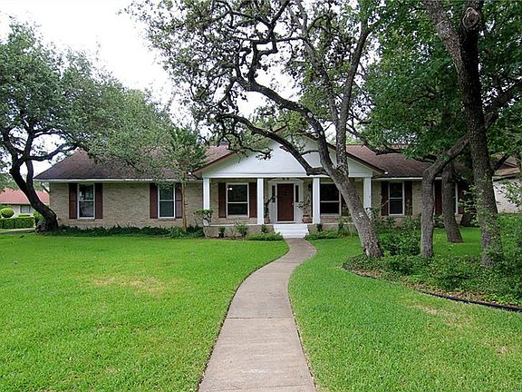2nd image of 9903 Brandywine Cir