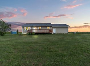 1318 Lawrence Ave, Hazleton, IA 50641