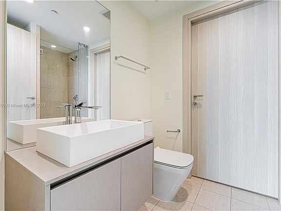 2nd image of 1750 James Ave APT 7A