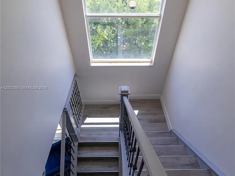 8904 Maple Hill Ct — Photo 37
