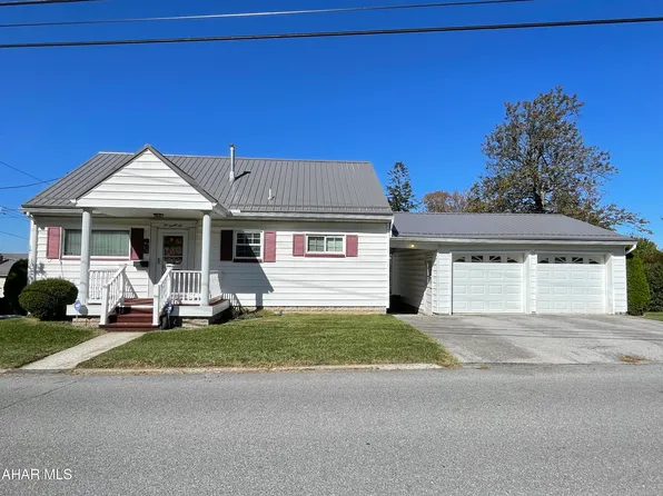 626 6th St, Cresson, PA 16630