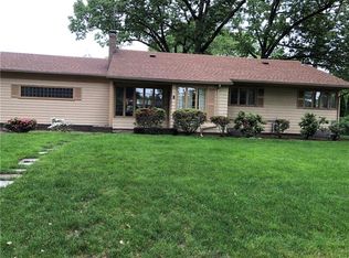 6 Deerfield Rd, Cranston, RI 02920