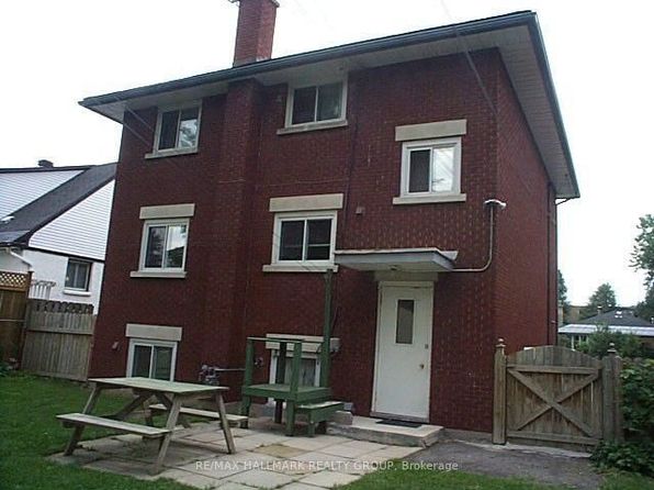 1390 Mayview Ave, Ottawa, ON K1Z 8H7