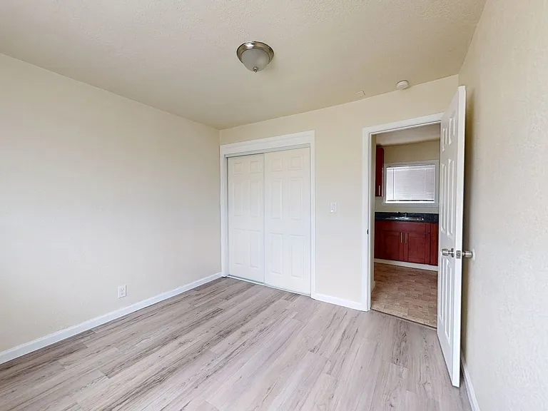 1810 E 25th Street — Photo 77