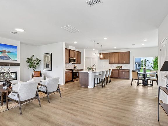 The Point - Genna Interior Image 1