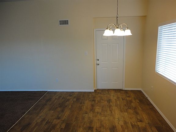4th image of 12019 Rocky Crest Dr NW