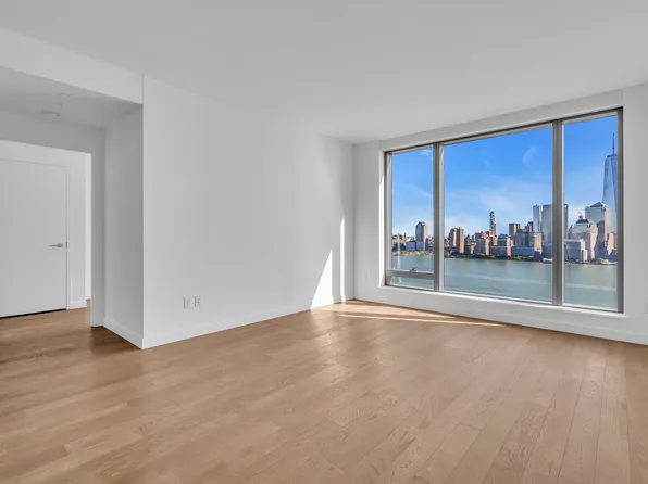 99 Hudson Street image 17 of 49