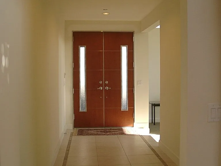 Peach St — Photo 10