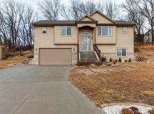 4721 Plumthicket Dr, Manhattan, KS 66503