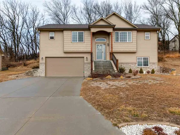 4721 Plumthicket Dr, Manhattan, KS 66503