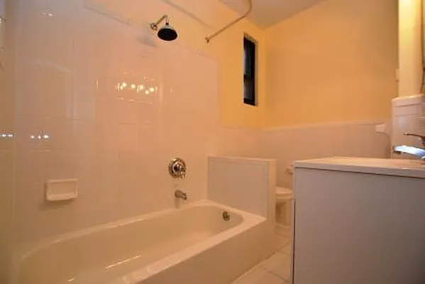 Rented by City Connections Realty | media 16