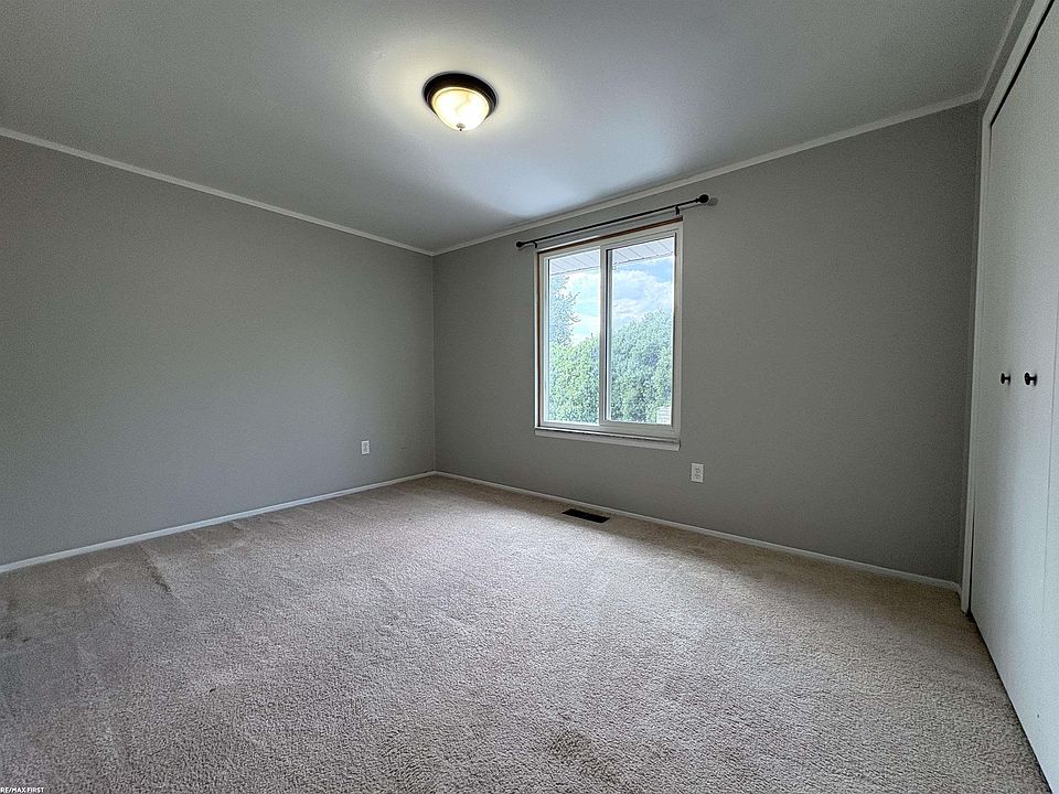51130 S Foster Rd, photo 18