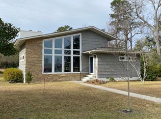 206 Virginia Ave, Morehead City, NC 28557
