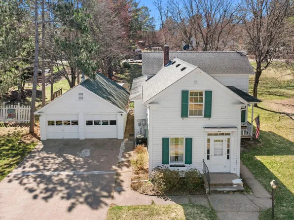 361 Plateau St, Taylors Falls, MN 55084