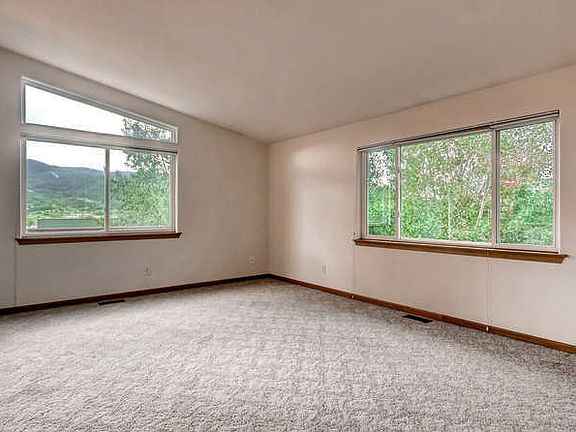 2nd image of 1484 Conestoga Cir