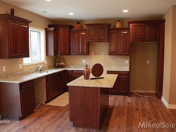 3rd image of 13847 Grandeur Ave