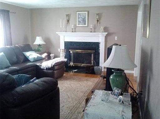 2nd image of 51 Marion St