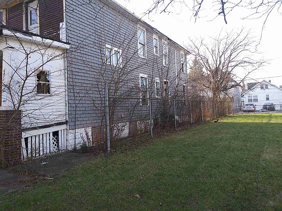 6069 Beechwood