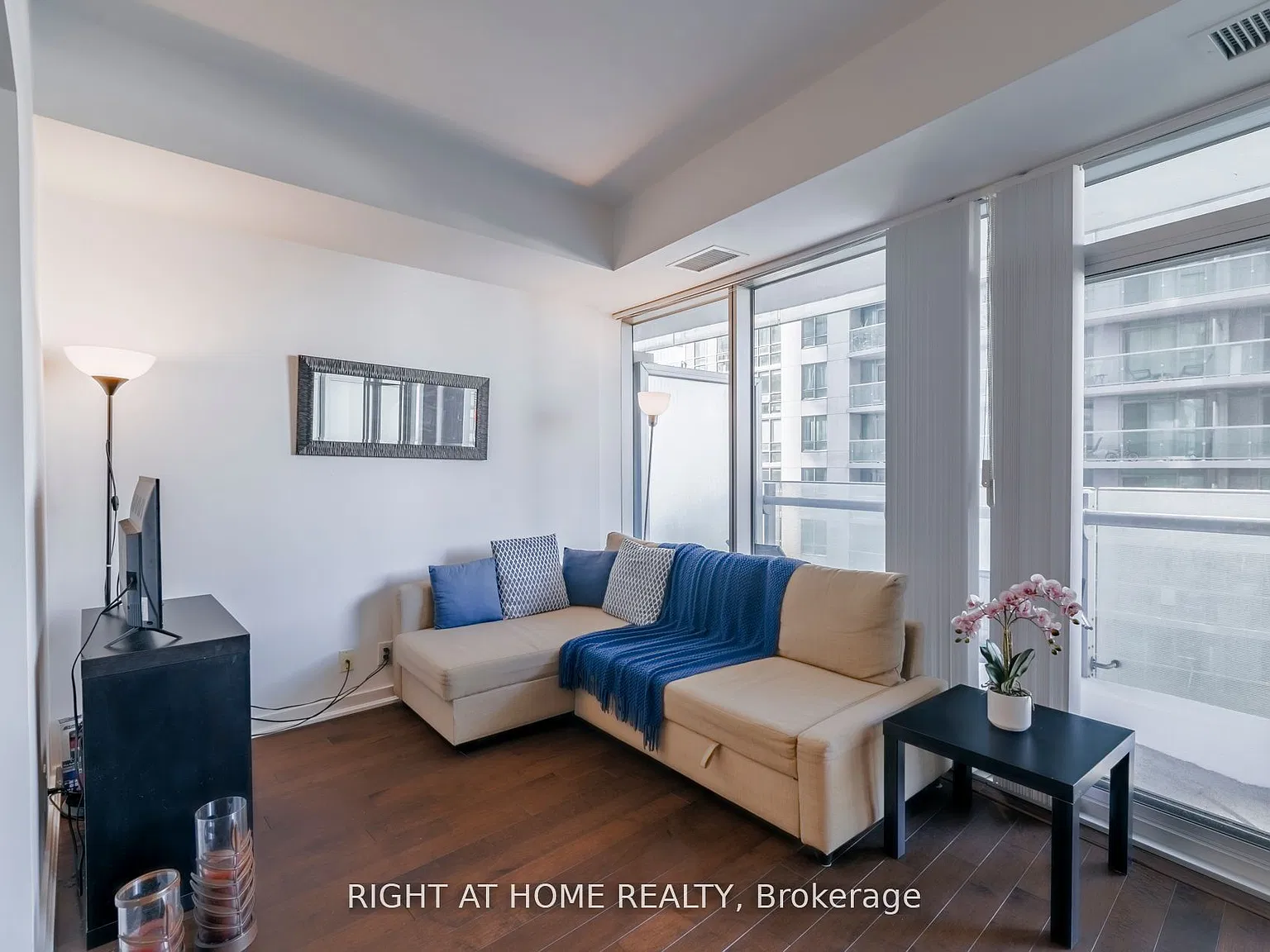 2 bed, $2,250 — Photo 3