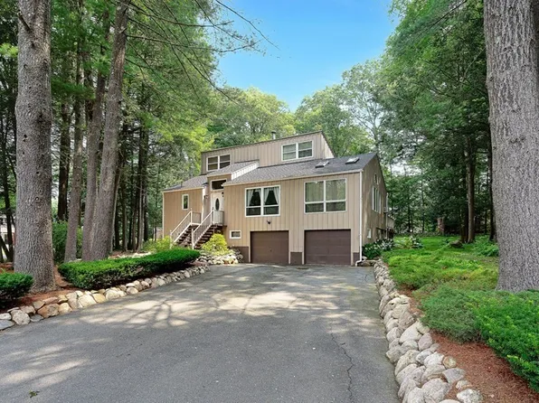3 Tammy Ln, Southwick, MA 01077