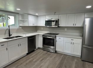 544 S Donovan St #B, Seattle, WA 98108