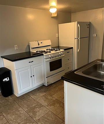 5th image of 606 N Bernadotte St #B